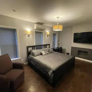 Apartment Halsey Manor: Luxurious 2-bedroom, New York