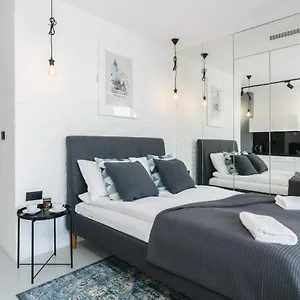 Mtp Bukowska By Renters , Poznań Polska