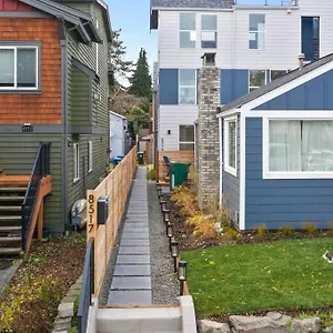 https://eco-built-crown-hill-townhouse-85-walkscore.seattlehotelsites.com